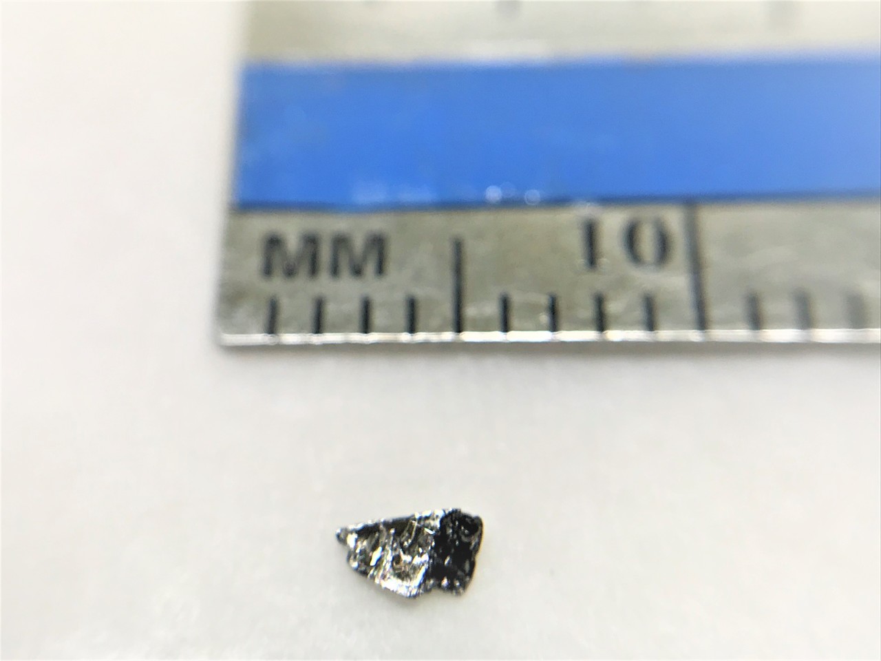Bi2-xTlxTe3 - Thalium alloyed Bi2Te3 crystals 钛合金-二碲化铋晶体